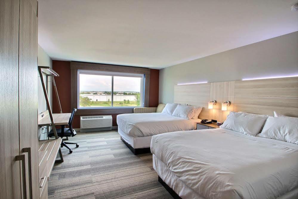Holiday Inn Express & Suites Fond Du Lac By Ihg Luaran gambar
