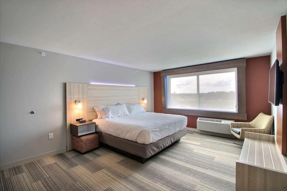 Holiday Inn Express & Suites Fond Du Lac By Ihg Luaran gambar